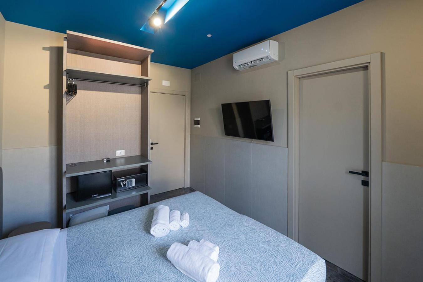 Mia Suites Hotel Bella Capri Neapel Exteriör bild