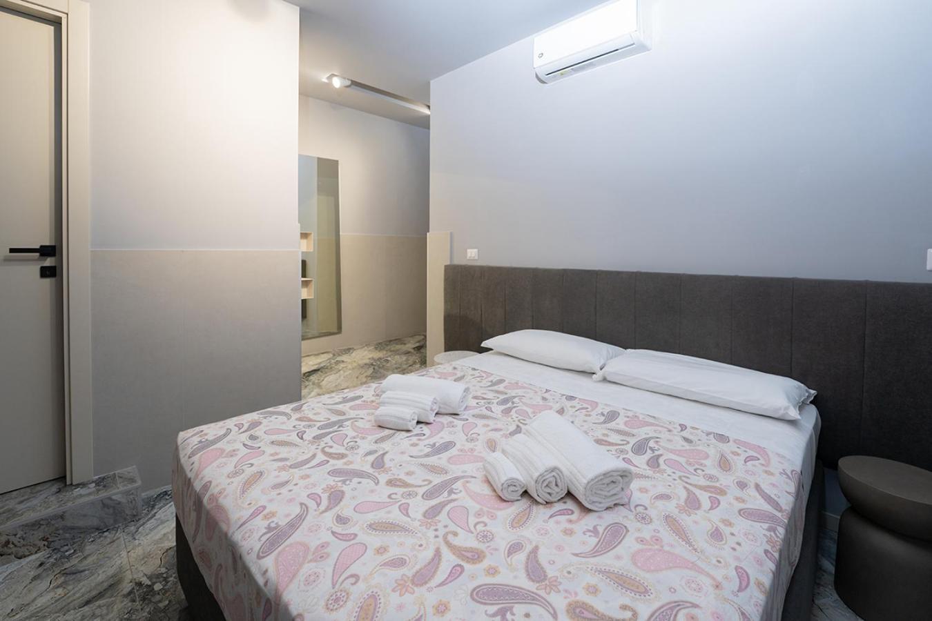 Mia Suites Hotel Bella Capri Neapel Exteriör bild